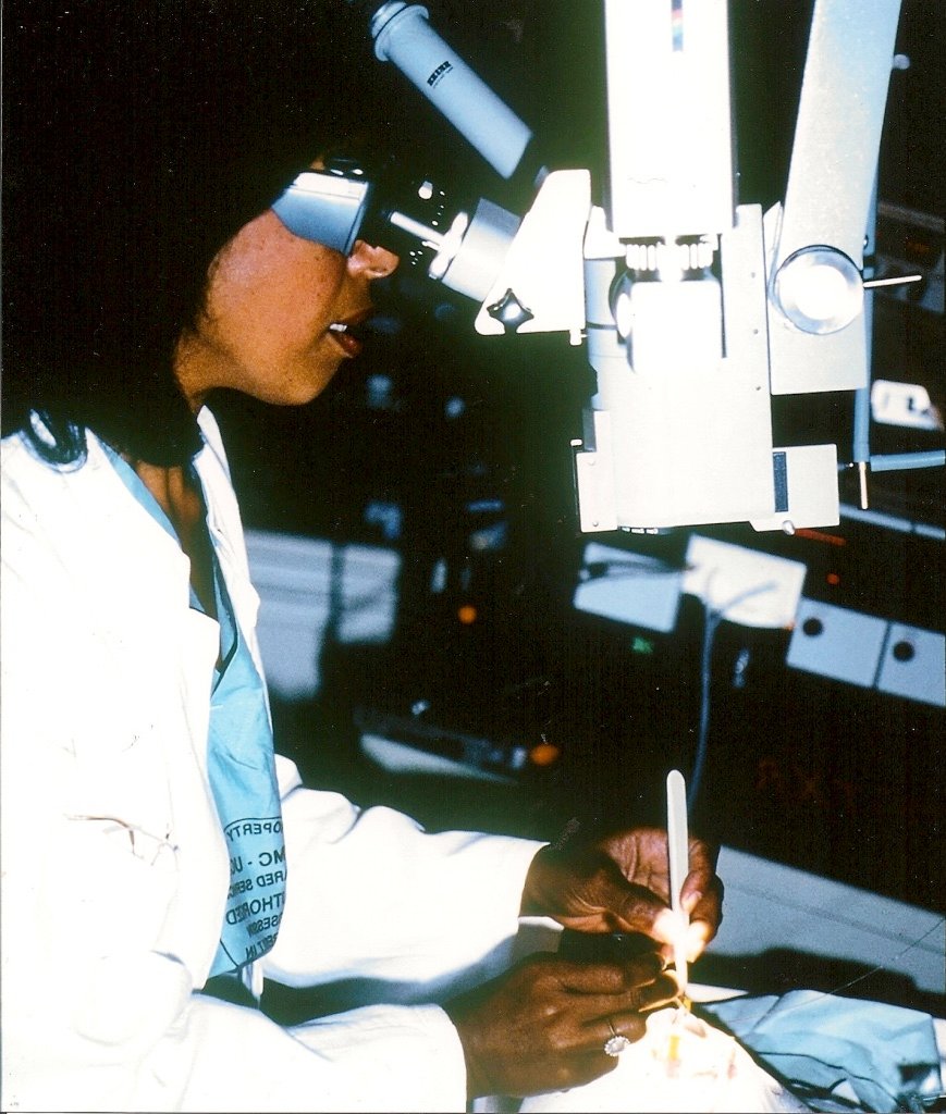 Le Laserphaco : dispositif de chirurgie de la cataracte photo-ablative au laser